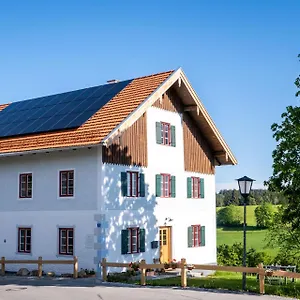 https://pilgerhaus.com-bavaria.com